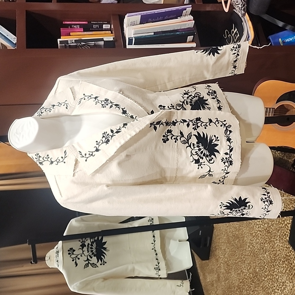 New with Tags White House Black Market Boho Chic Embroidered Jacket